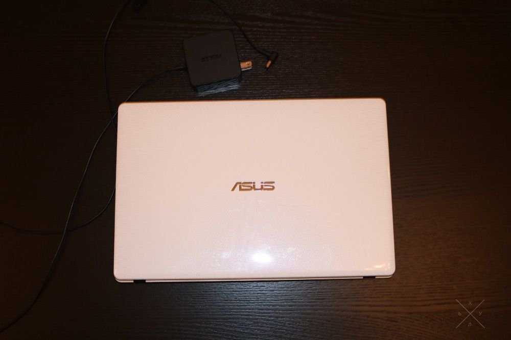 Ноутбук Asus X550C