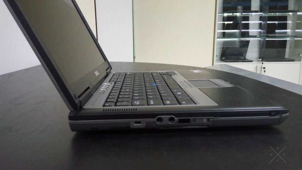 Ноутбук Dell D630/14"IntelCore2 T 7250(2.00Ghz)Ram2Gb/Hdd80Gb
