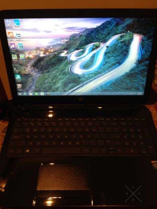 Ноутбук HP Pavilion 15-r210CA