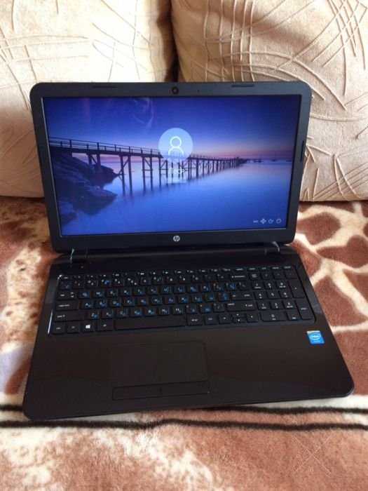 Ноутбук HP 15-r185nd