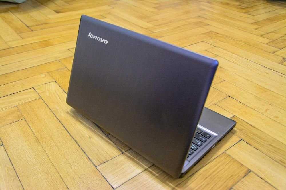 Дуже потужний ноутбук Lenovo z580 (від власника).