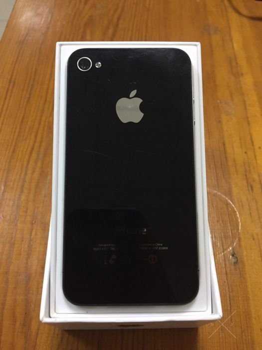 Apple iPhone 4, Black, 32 GB never