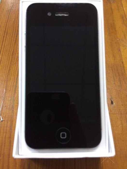 Apple iPhone 4, Black, 32 GB never
