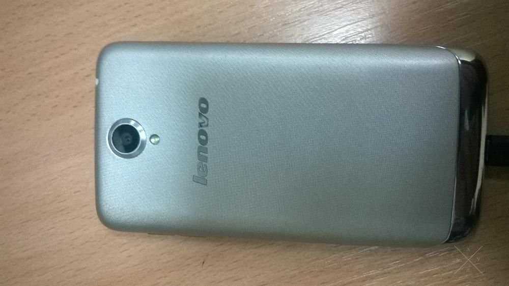 Продам мобильный телефон Lenovo S650