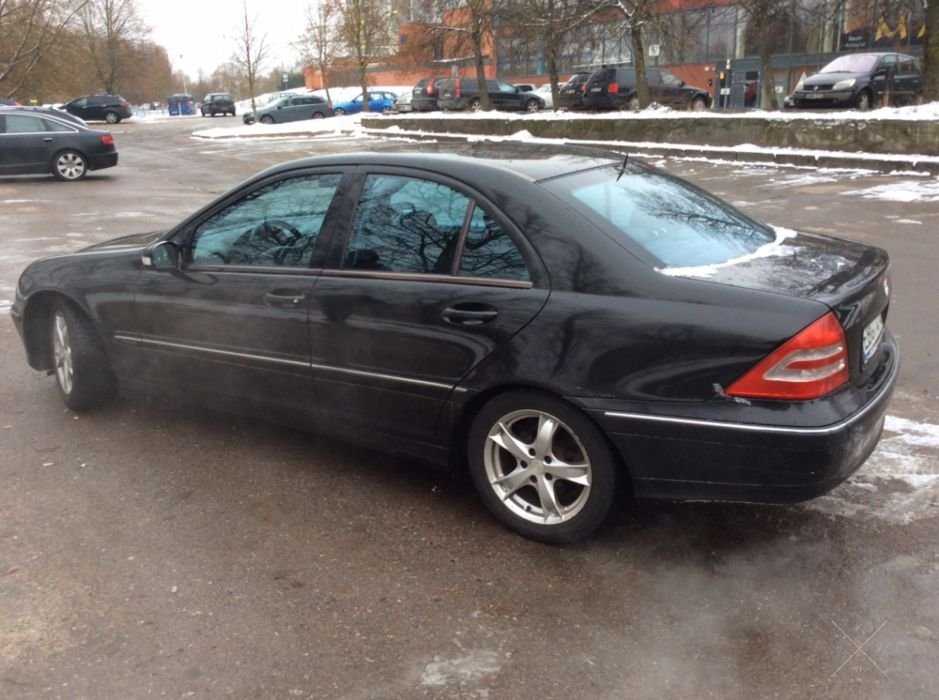 Mercedes-Benz 2.6 AVANTGARD