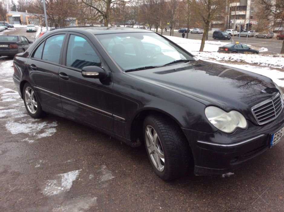 Mercedes-Benz 2.6 AVANTGARD