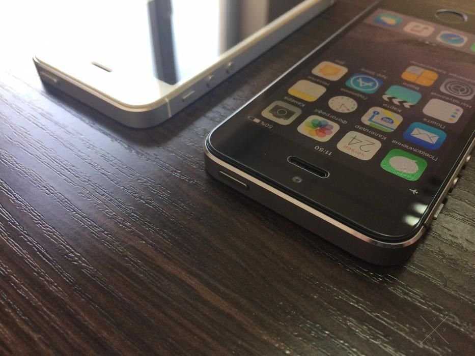 Apple iPhone 5s 16 gb Айфон 5s 16 гб бу гарантія