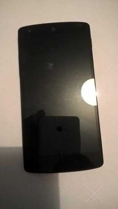 Nexus 5 на запчастини