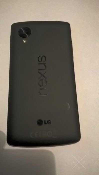 Nexus 5 на запчастини