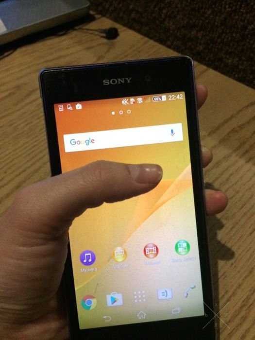 Телефон Sony Xperia z 1