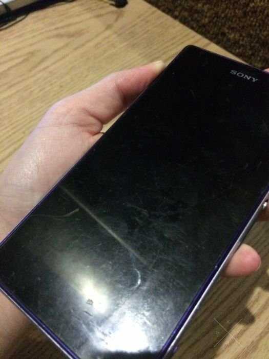 Телефон Sony Xperia z 1