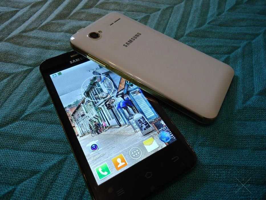 Смартфон Samsung Galaxy Grand Neo Duos (комплектація зазначена нижче)