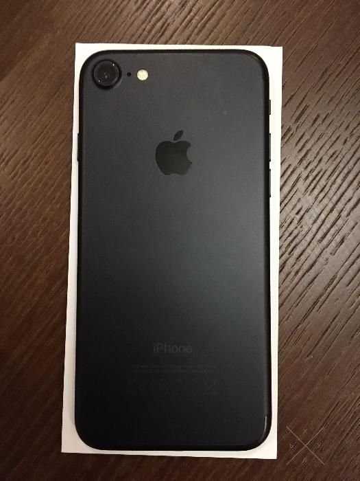 Продам iPhone 7 Black 256Gb (from UK, unlock)