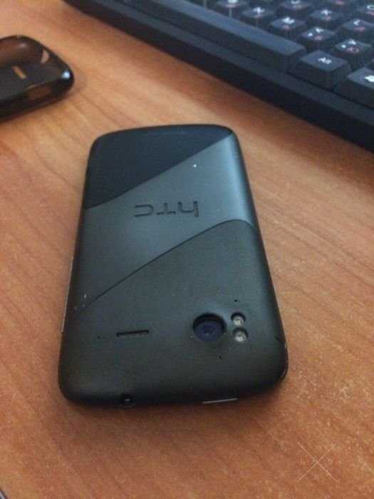 Телефон HTC