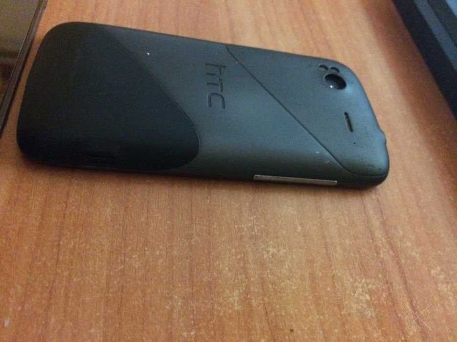 Телефон HTC