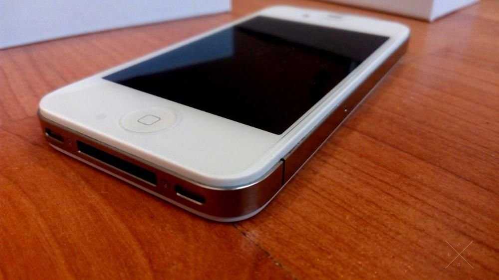 ОРИГИНАЛ Apple iPhone 4 16Gb White / Black Neverlock