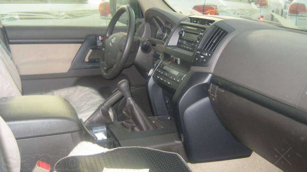 Toyota Land Cruiser 4.5 GX-R8 SAFARI DSL MT Год 2011 без пробега