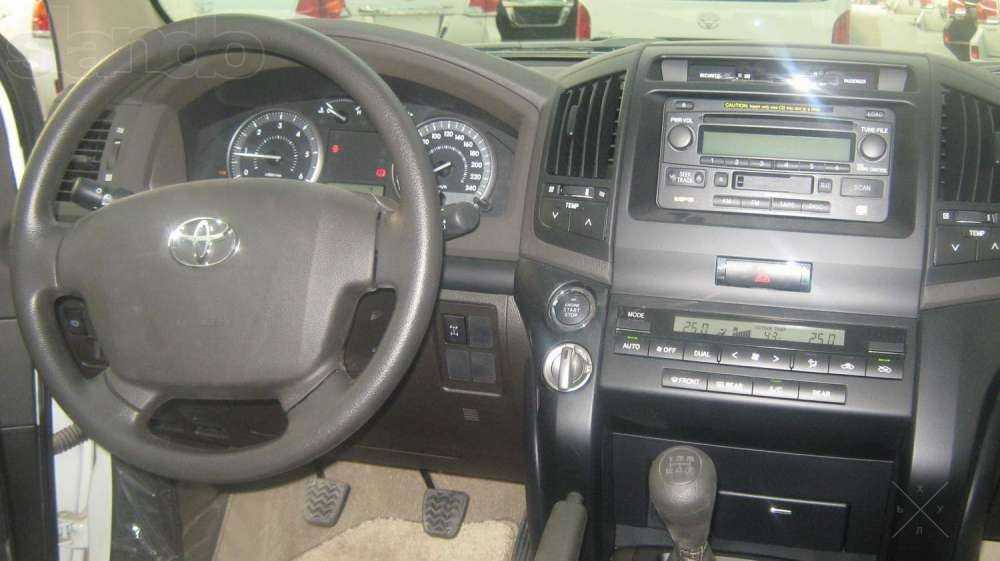 Toyota Land Cruiser 4.5 GX-R8 SAFARI DSL MT Год 2011 без пробега