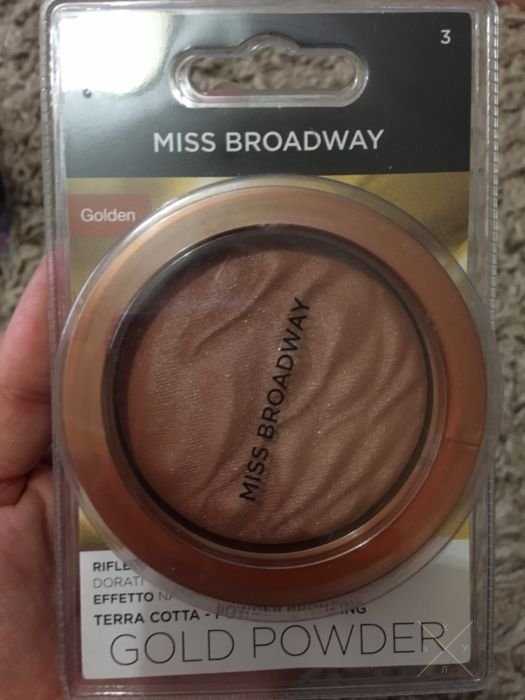 Miss Broadway косметика помада бронзатор