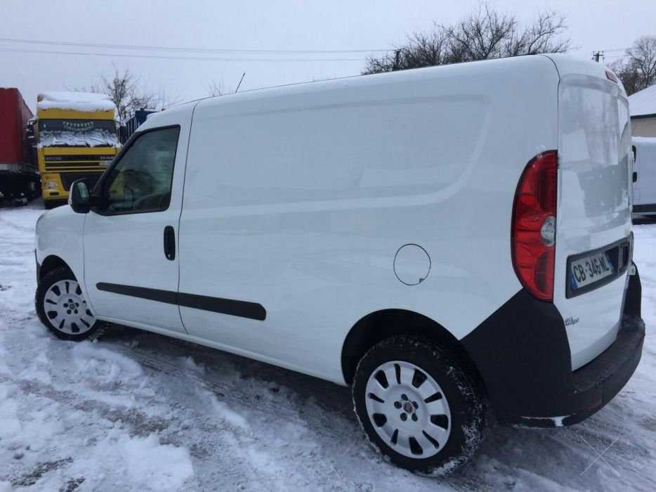 Продам Fiat Doblo Maxi 2012 год в идеале