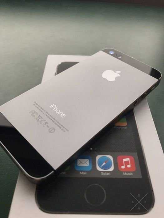 iPhone 5s 32 GB