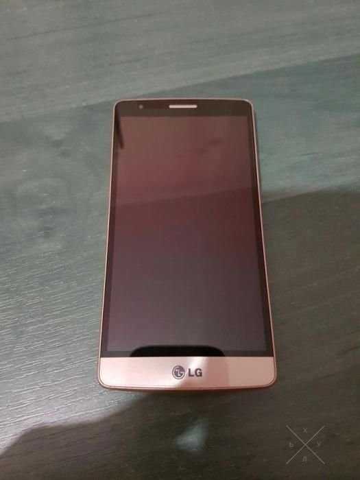 Продам смартфон LG G3s+подарки