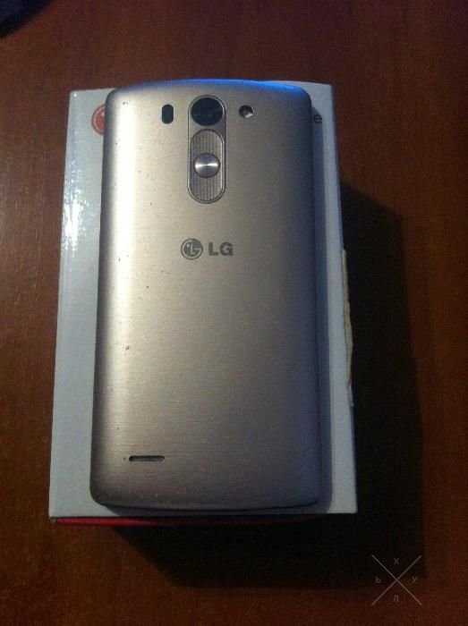 Продам смартфон LG G3s+подарки