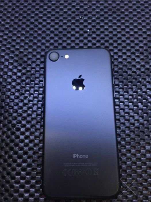 iPhone 7 Black 32 gb