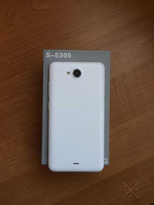 Смартфон S 5300 5.5 IPS 3G Quad core 2sim 512MB:6GB 8MP:2MP+Подарок