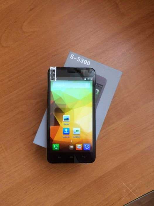 Смартфон S 5300 5.5 IPS 3G Quad core 2sim 512MB:6GB 8MP:2MP+Подарок