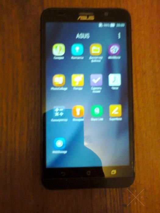 идеальное состояние ASUS Zenfone 2 ZE551ML(64GB)
