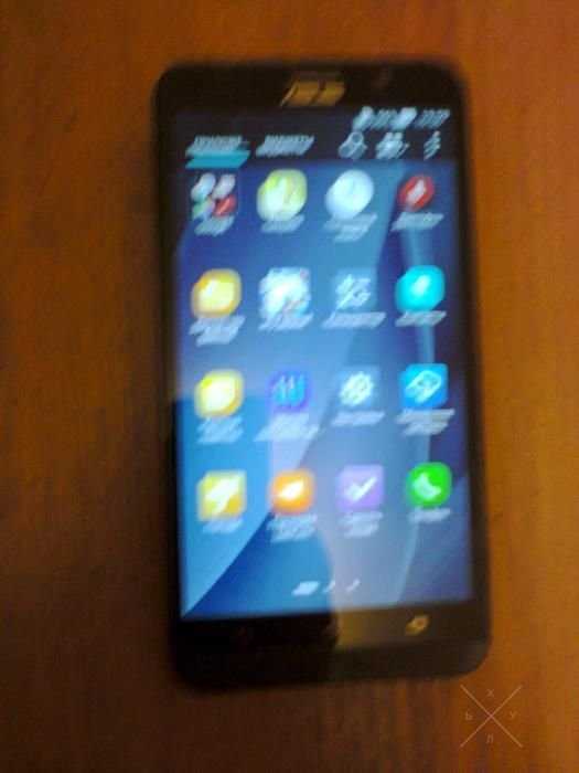 идеальное состояние ASUS Zenfone 2 ZE551ML(64GB)