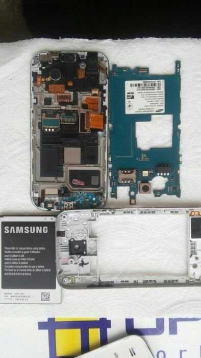 Samsung s4 mini (под ремонт или на запчасти)