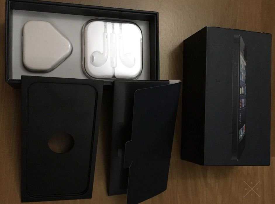 Официальный iPhone 5 черный. 16 гб. Neverlock. Наушники Airpods новые