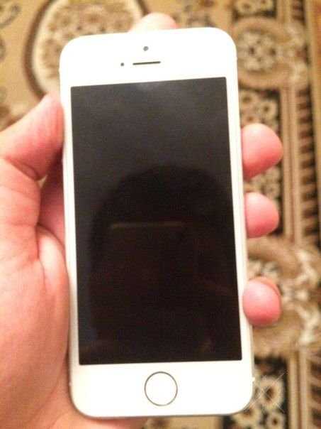 IPhone 5s 16gb white neverlok (Айфон 5с 16 гб белый)неверлок