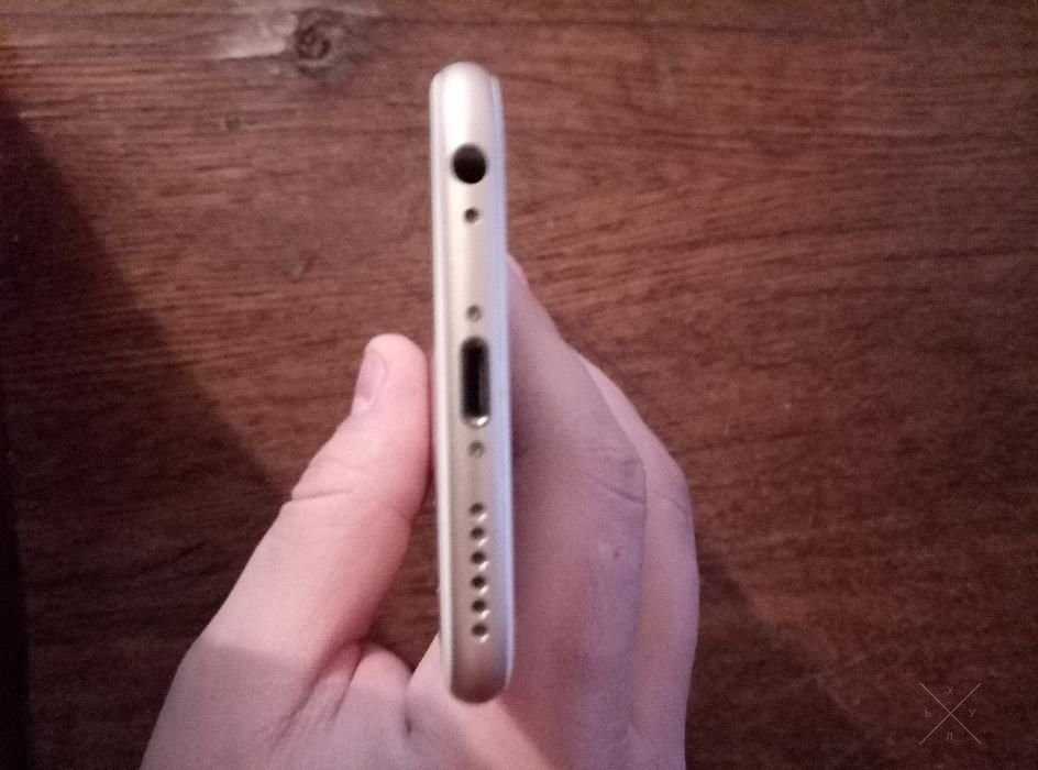 продам Iphone 6S