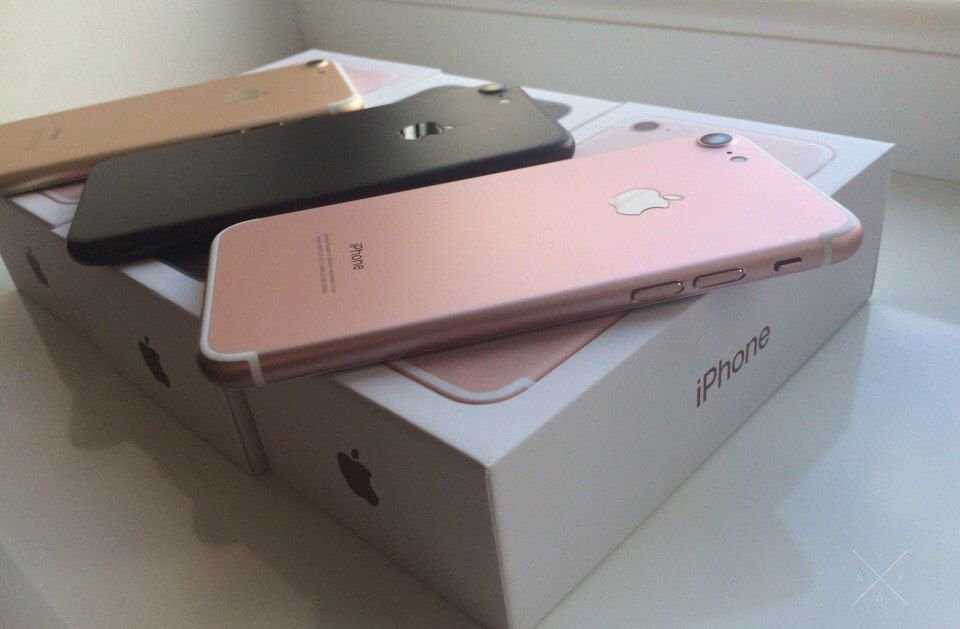 Телефон Apple (Айфон) IPhone 7 4.7" 4-Ядра! Power Bank Xiaomi ПОДАРОК!