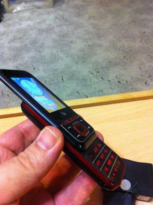 Продам телефон Fly MC220 2-SIM