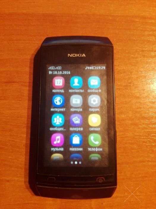 Nokia Asha 305.СРОЧНО