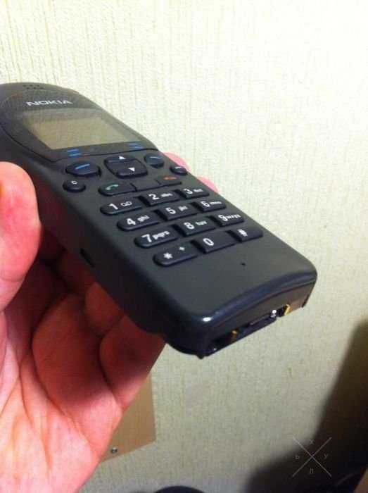 Продам телефон Nokia 2110i + крэдл PHF-1 1000грн