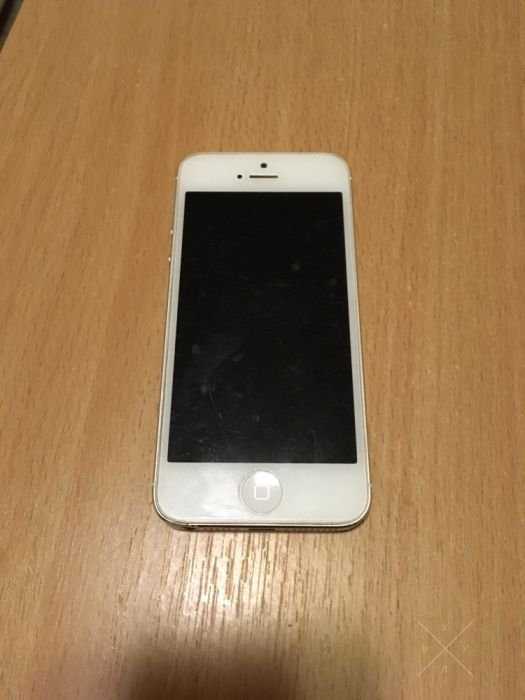 iPhone 5. 16 gb white