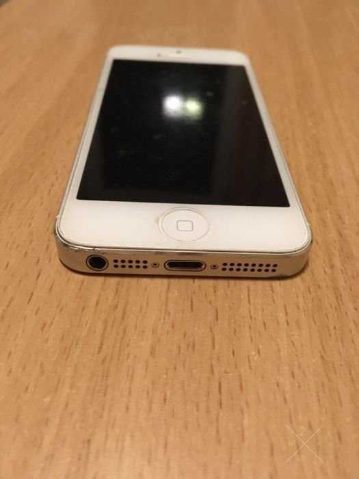 iPhone 5. 16 gb white