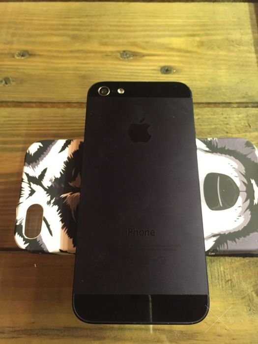 Продам iPhone 5 16 идеал
