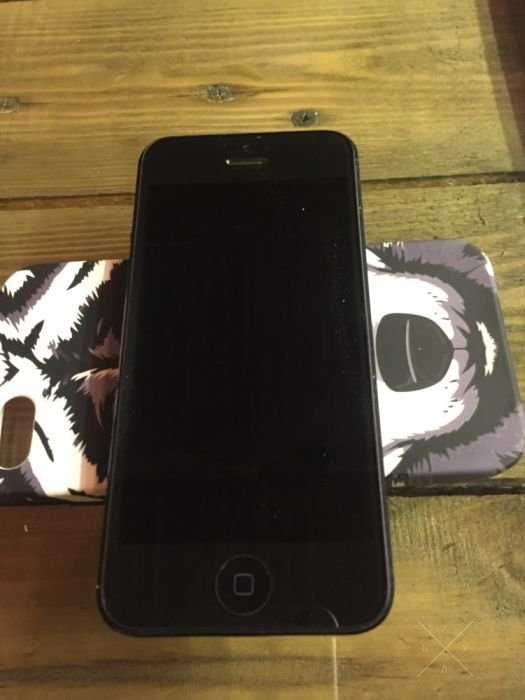 Продам iPhone 5 16 идеал