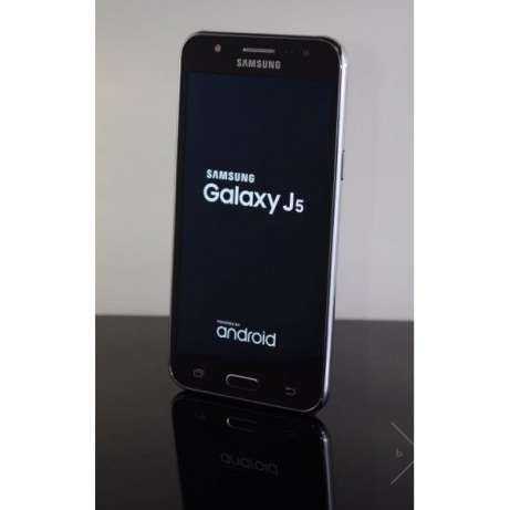 ХИТ Продаж ! Смартфон Samsung Galaxy J5 на 2 Sim/ 1 Gb/ 3G/ GPS!