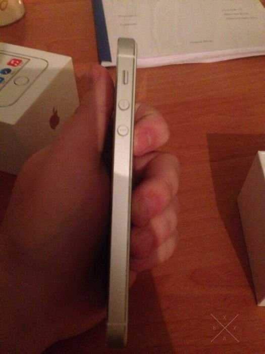 Продам iPhone 5s