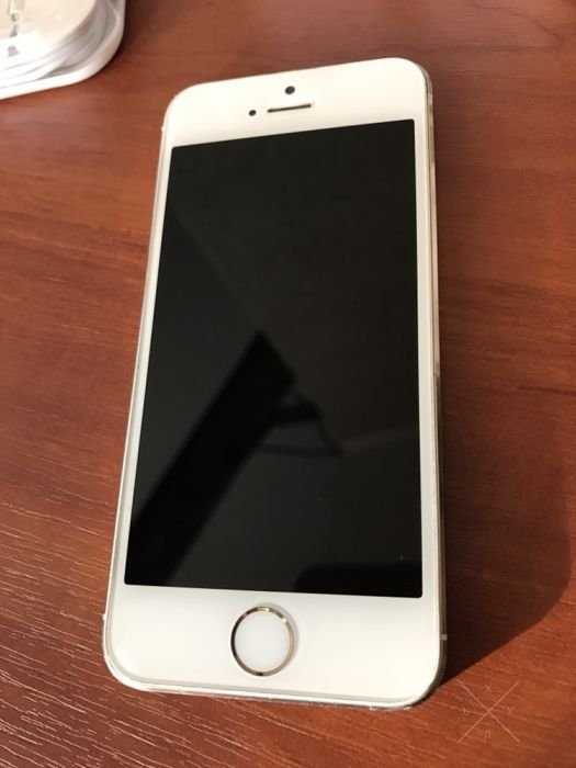 Apple IPhone 5 s 16 gb gold (золотой) neverlok