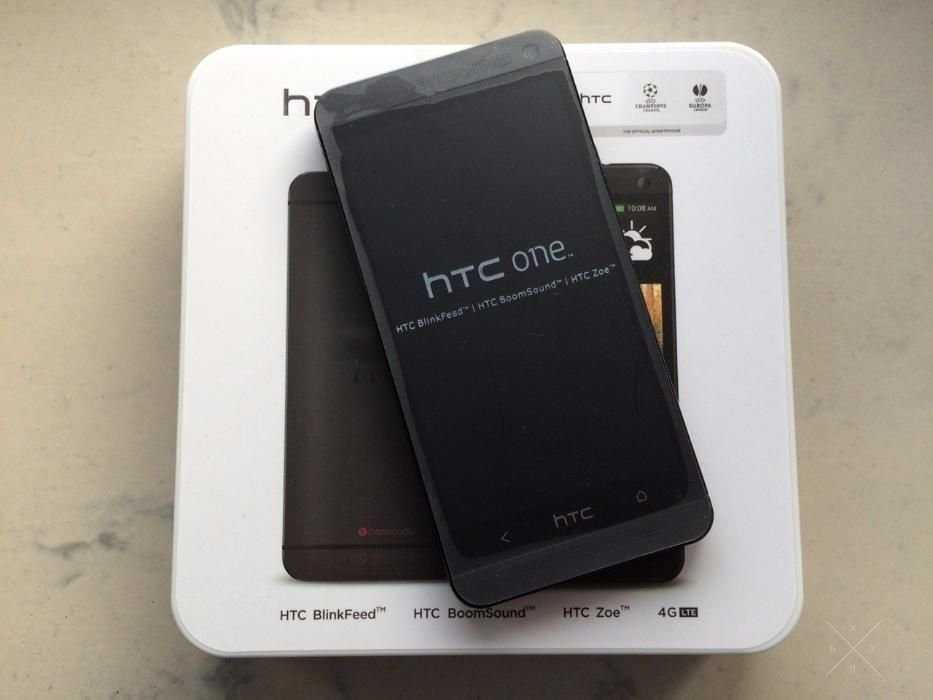 htc one m7 Black/Silver 32 Gb Европа