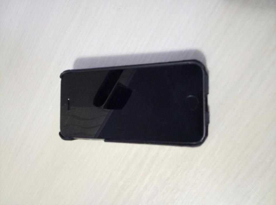 Продам iphone 5s 16 gb