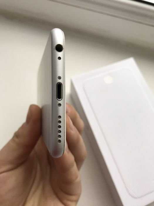 Продам Apple Iphone 6 / 64 GB / Silver (белый) Never Lock бу